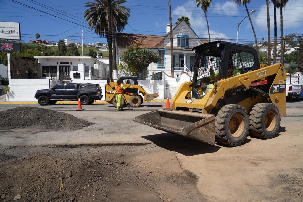 Ensenadahoy Supervisa Armando Ayala Rehabilitaci N Vial En Ruiz Y